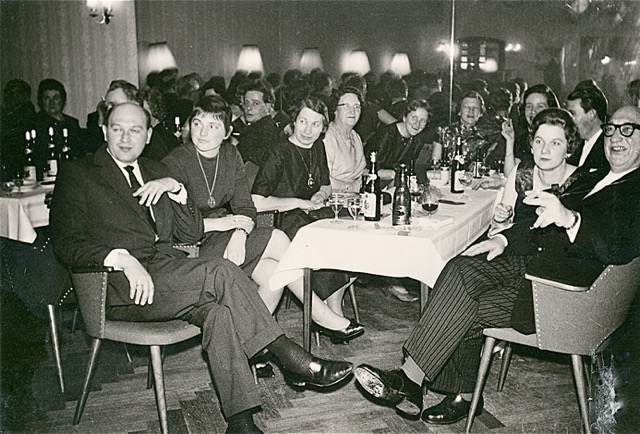 1963 Abschlussfest: Lehrer mit Ehefrauen